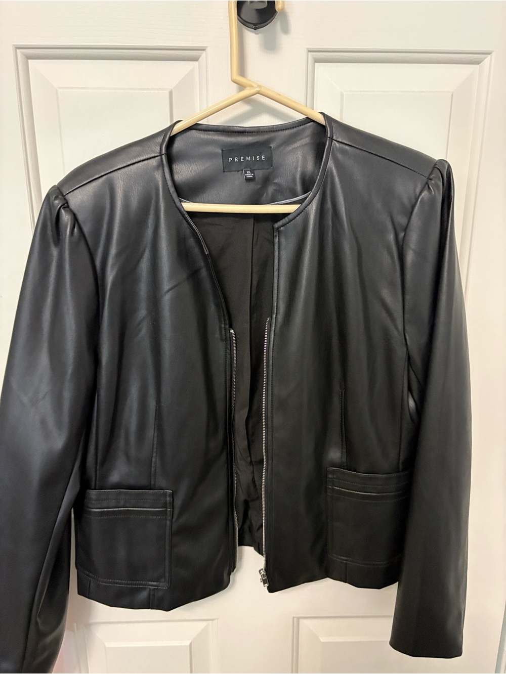 Premise Women's Black Faux Leather Round-Neck Zip Jacket